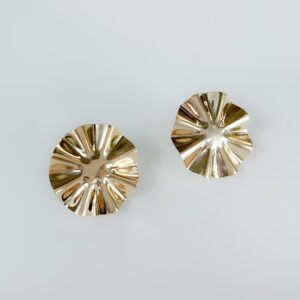 Brinco Orgânico folheado a ouro 18k Rústico e elegante - Image 1