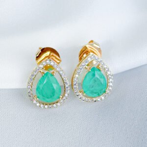 Brinco Verde Mar Folheado a Ouro 18k com Detalhes em micro Cravação de Zircônias - Image 1