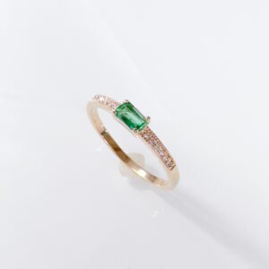 Anel Lux Folheado a ouro 18k cravejado em Zircônias - Image 1
