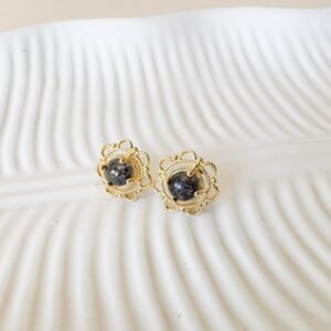 Brinco Flor de Aurora Folheado a ouro 18k - Image 6