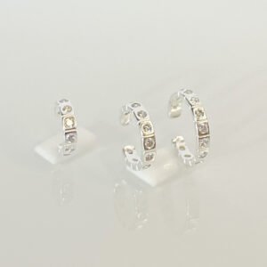 Trio de Piercings Fake Prata com Detalhes em Micro cravação de Zircônias - Image 1