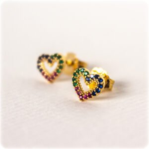 Brinco Coração Folheado a ouro 18k cravejado de Zircônias - Image 3