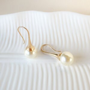 Brinco Pêndulo Perolina Folheado a ouro 18k - Image 1