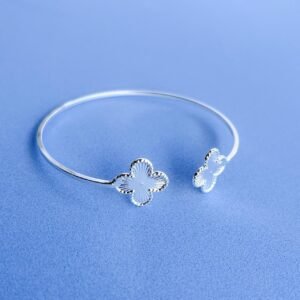 Bracelete Trevo Folheado a Prata - Image 1