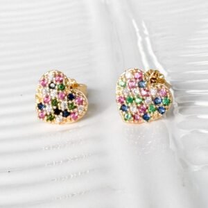 Brinco Coração Cravejado de Zircônias Folheado a ouro 18k - Image 1