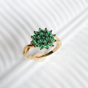 Anel Chuveiro Folheado a Ouro 18k Cravejado de Zircônias Verdes - Image 4