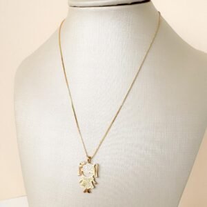Gargantilha Menina Folheada a ouro 18k com detalhes em Micro cravação de zircônias. - Image 1