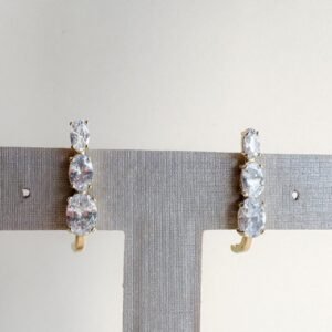 Brinco Luz 3 Pedras Folheado a Ouro 18k - Image 1