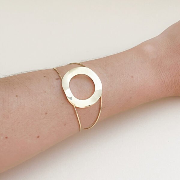 15325703280-bracelete-circulo-dourado-1.jpg